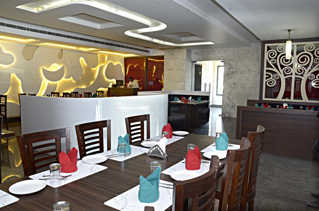 Hotel Crimson Palace Agra  Extérieur photo