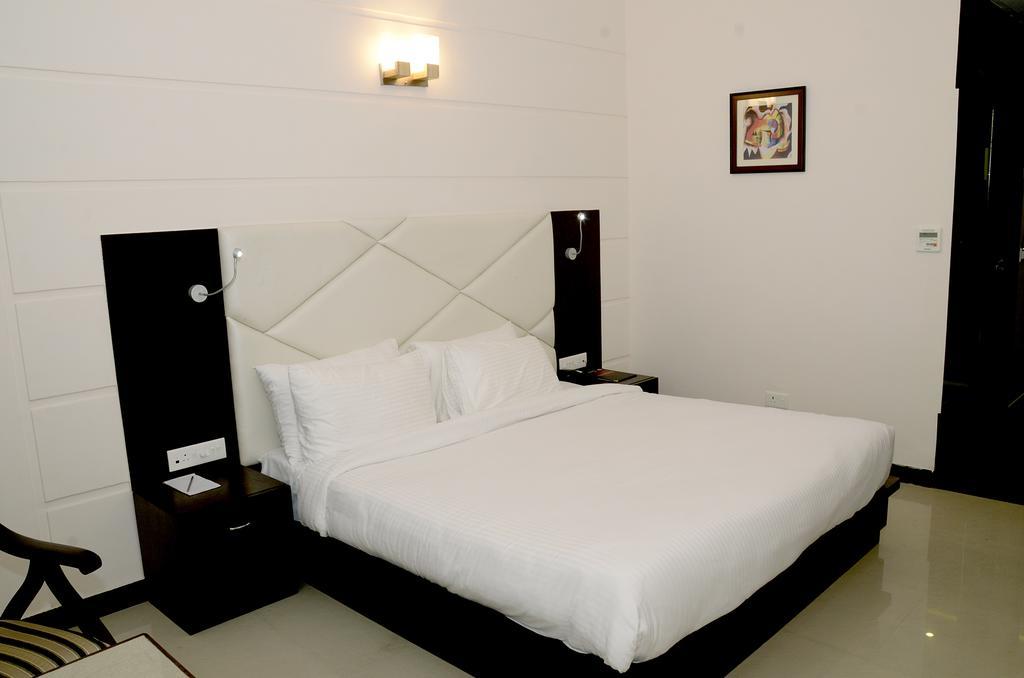 Hotel Crimson Palace Agra  Chambre photo