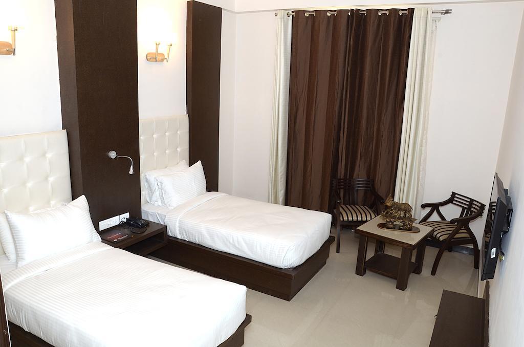 Hotel Crimson Palace Agra  Chambre photo