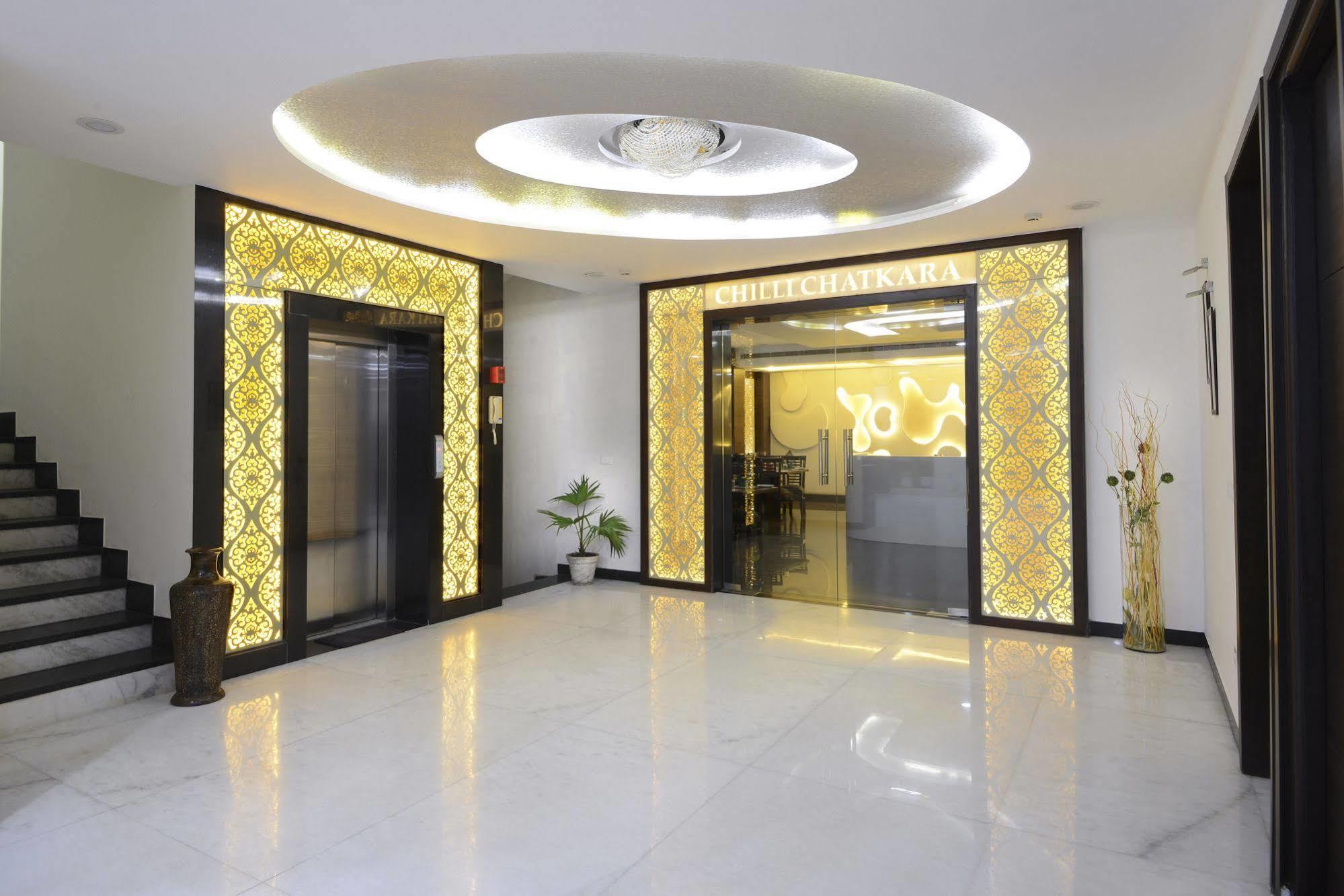 Hotel Crimson Palace Agra  Extérieur photo
