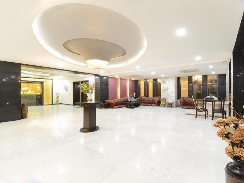 Hotel Crimson Palace Agra  Extérieur photo