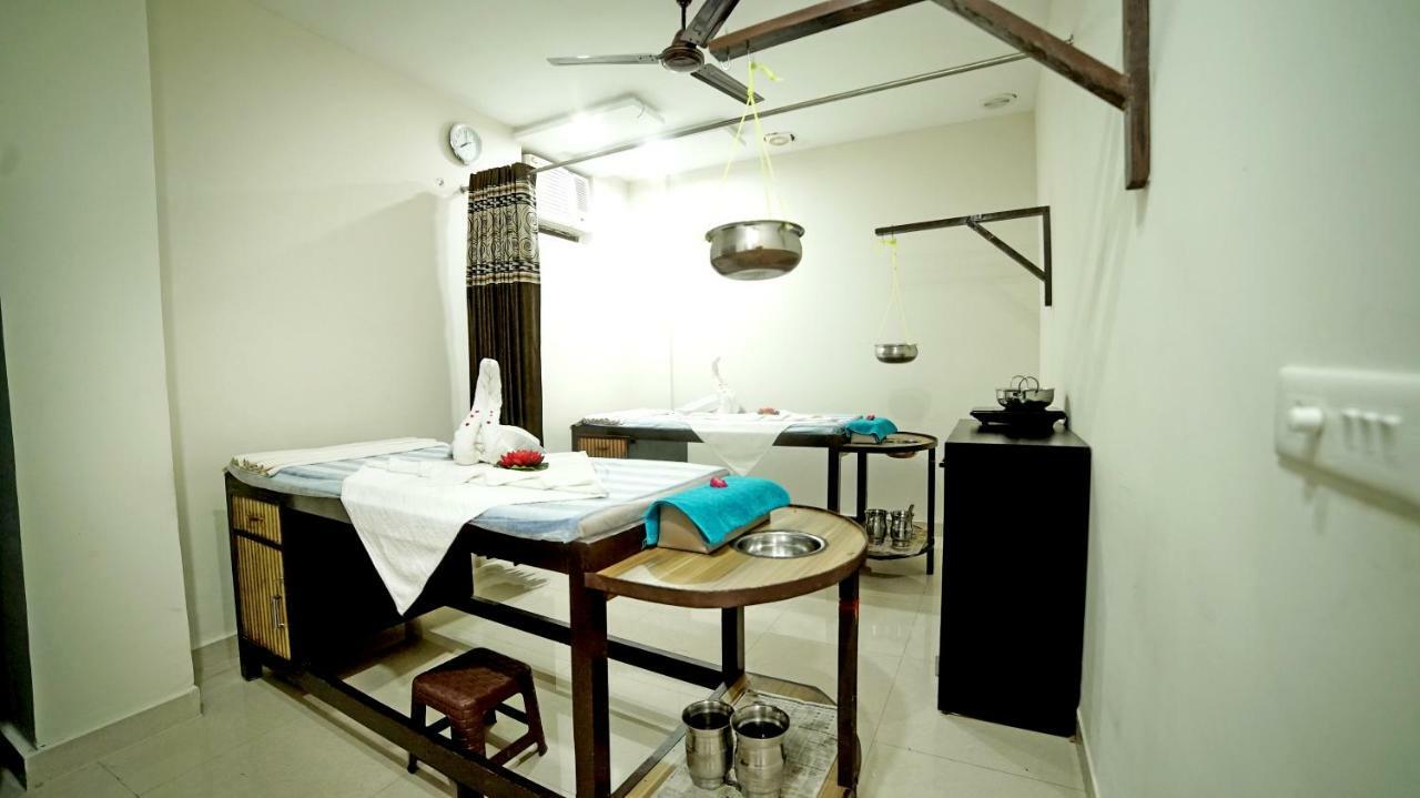 Hotel Crimson Palace Agra  Extérieur photo